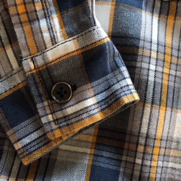 Sovereign Code 2t Button Down Plaid Shirt - Picture 6 of 9